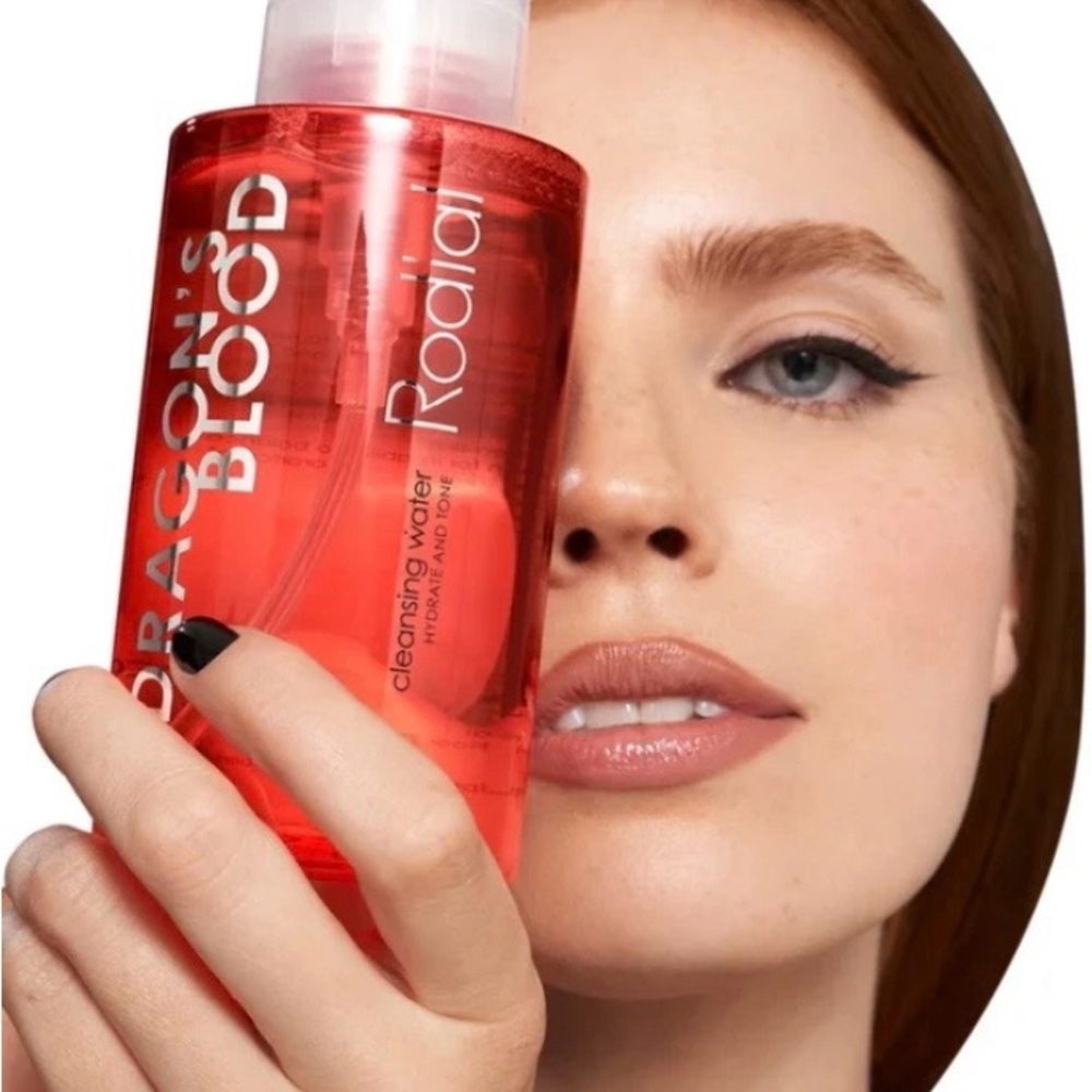 Rodial Dragon's Blood Hydrating Cleansing Water